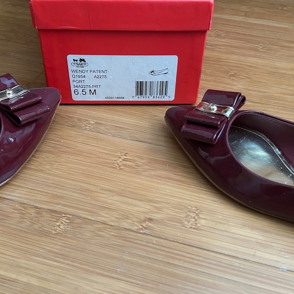 NEW Coach Wendy Patent Leather pointy flat Women's Bow Tie shoes size 6.5 in box - Picture 5 of 6
